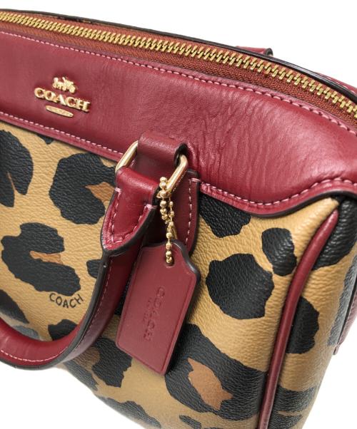 COACH（コーチ）COACH (コーチ) 2WAYバッグ　レオパード ベージュ×ワインレッドの古着・服飾アイテム
