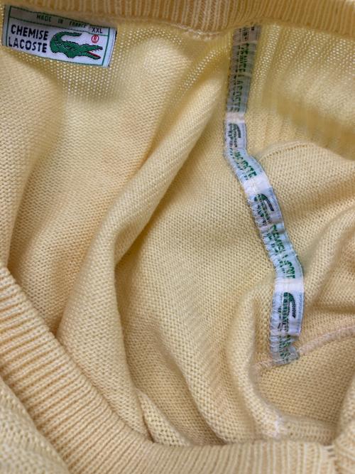 CHEMISE LACOSTE（シュミーズ ラコステ）CHEMISE LACOSTE (シュミーズ ラコステ) 70sVネックニット 70s後期 古着 イエロー サイズ:XXLの古着・服飾アイテム