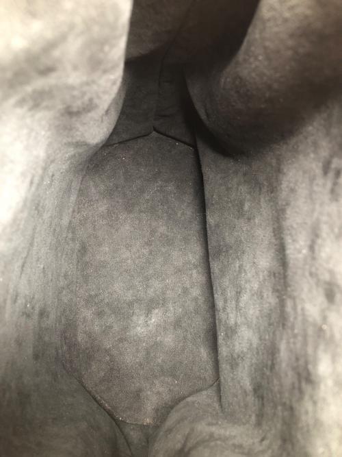 LOUIS VUITTON（ルイ ヴィトン）LOUIS VUITTON (ルイ ヴィトン) ワンショルダーバッグ　エピ　サックデポール ブラックの古着・服飾アイテム