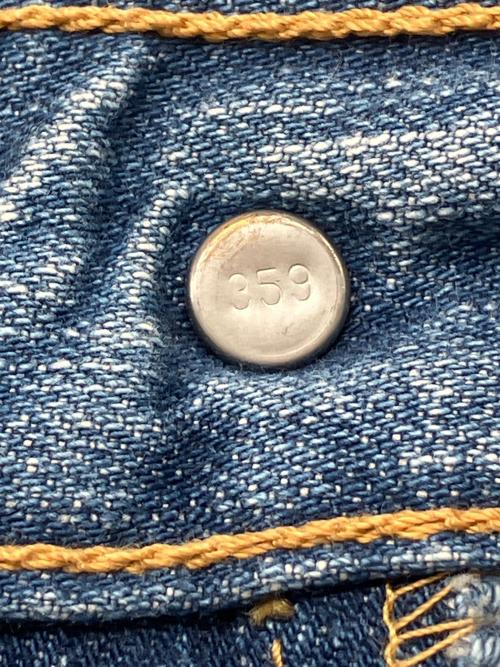 LEVI'S（リーバイス）LEVI'S (リーバイス) 00s 501デニムパンツ　2005年製　釦裏359 ネイビー サイズ:W29×L32の古着・服飾アイテム
