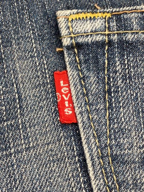 LEVI'S（リーバイス）LEVI'S (リーバイス) 00sデニムパンツ 2005年製 釦裏J30 古着 インディゴ サイズ:W29の古着・服飾アイテム