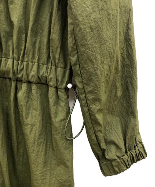 YEAR（イヤー）YEAR (イヤー) ワンピース グリーン サイズ:Free 未使用品の古着・服飾アイテム