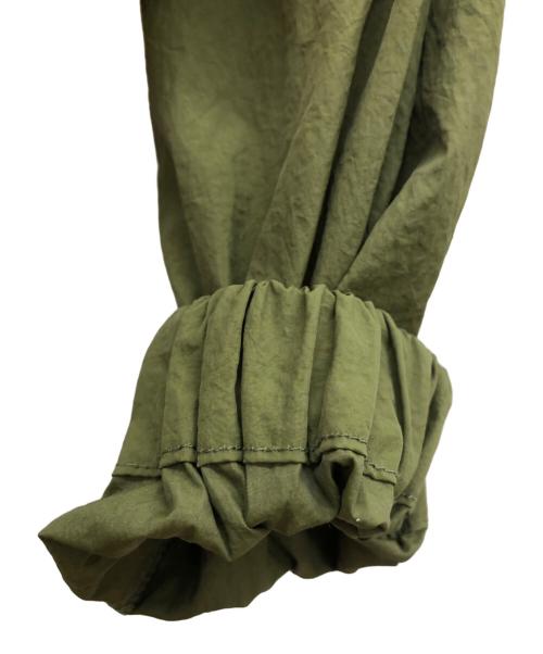 YEAR（イヤー）YEAR (イヤー) ワンピース グリーン サイズ:Free 未使用品の古着・服飾アイテム