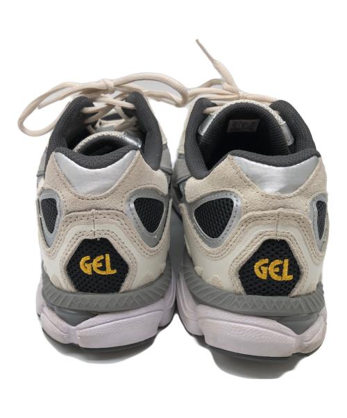 asics（アシックス）asics (アシックス) GEL-NYC グレー×ベージュ サイズ:27.5の古着・服飾アイテム