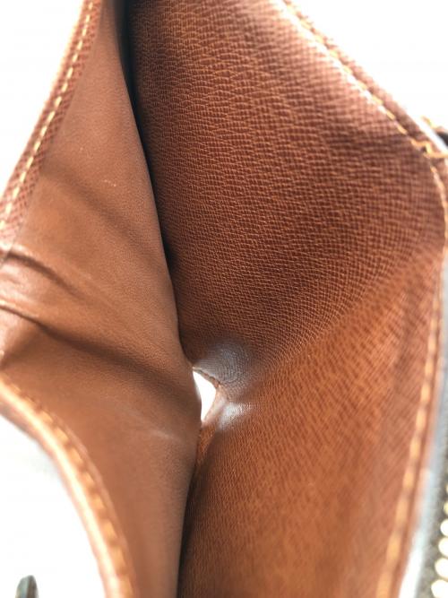 LOUIS VUITTON（ルイ ヴィトン）LOUIS VUITTON (ルイ ヴィトン) 2つ折り財布　モノグラム　コンパクトジップ ブラウンの古着・服飾アイテム