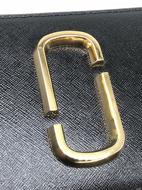 MARC JACOBS（マークジェイコブス）MARC JACOBS (マークジェイコブス) スナップショット ブラック×アイボリーの古着・服飾アイテム