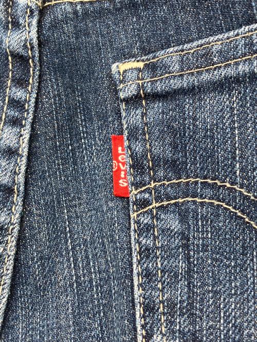 LEVI'S（リーバイス）LEVI'S (リーバイス) 00sベルボトムパンツ 2003年製 釦裏J30 古着 ブルー サイズ:W28の古着・服飾アイテム