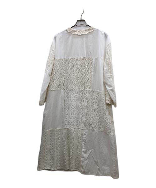 TSUHARU by samansa Mos2（ツハル バイ サマンサモスモス）TSUHARU by samansa Mos2 (ツハル バイ サマンサモスモス) シャツワンピース ホワイト サイズ:Freeの古着・服飾アイテム