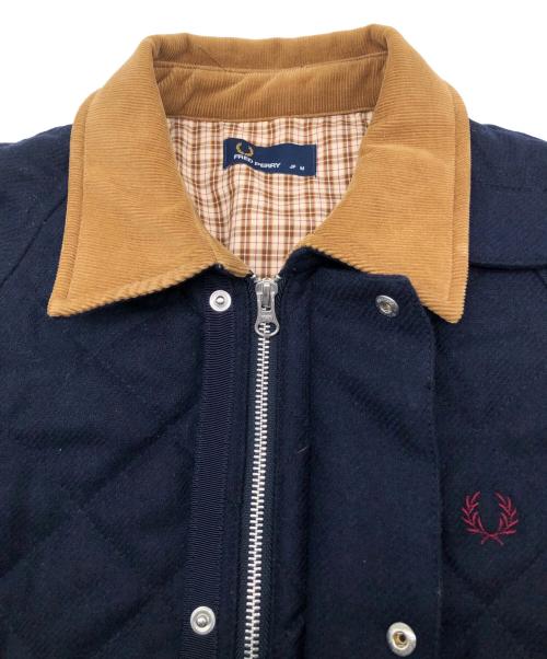 FRED PERRY（フレッドペリー）FRED PERRY (フレッドペリー) キルティングハンティングジャケット ネイビー×ブラウン サイズ:Mの古着・服飾アイテム