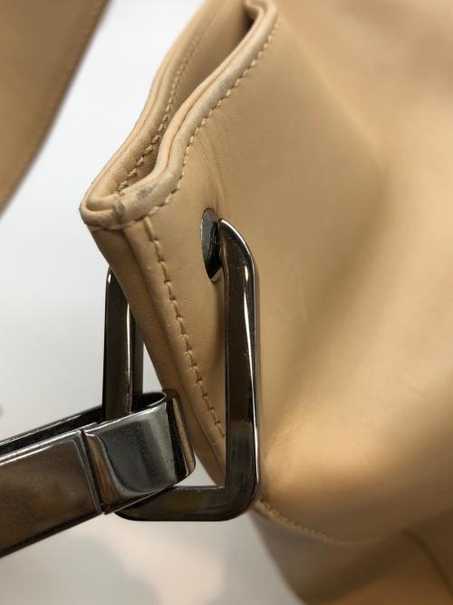 GUCCI（グッチ）GUCCI (グッチ) ショルダーバッグ ベージュの古着・服飾アイテム