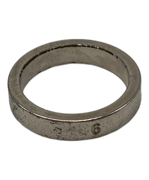 MM6 Maison Margiela（エムエムシックスメゾンマルジェラ）MM6 Maison Margiela (エムエムシックスメゾンマルジェラ) ナンバリングロゴリング シルバー サイズ:15号の古着・服飾アイテム