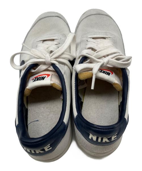 NIKE（ナイキ）NIKE (ナイキ) スニーカー ホワイト×ネイビー サイズ:26の古着・服飾アイテム