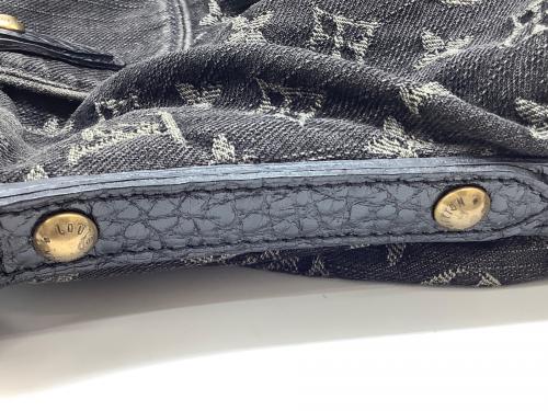 LOUIS VUITTON（ルイ ヴィトン）LOUIS VUITTON (ルイ ヴィトン) 	ネオ・カビィMM ブラックの古着・服飾アイテム