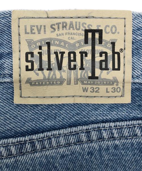 LEVI'S（リーバイス）LEVI'S (リーバイス) デニムパンツ silver Tab ブルー サイズ:W32×L30　170/82Aの古着・服飾アイテム