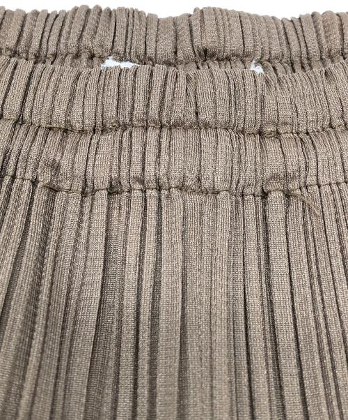 PLEATS PLEASE（プリーツプリーズ）PLEATS PLEASE (プリーツプリーズ) プリーツパンツ カーキ サイズ:3の古着・服飾アイテム