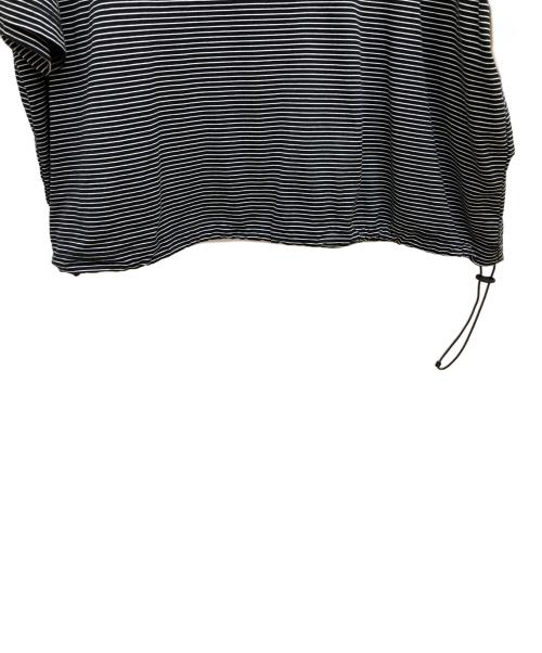 is-ness（イズネス）is-ness (イズネス) 半袖カットソー ホワイト×ブラック サイズ:Mの古着・服飾アイテム