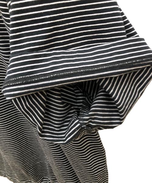 is-ness（イズネス）is-ness (イズネス) 半袖カットソー ホワイト×ブラック サイズ:Mの古着・服飾アイテム