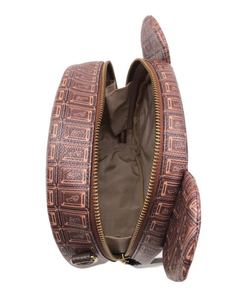 Q-pot.（キューポット）Q-pot. (キューポット) ショルダーバッグ ビターチョコレート・ベアー・クロスボディーバッグ ブラウンの古着・服飾アイテム