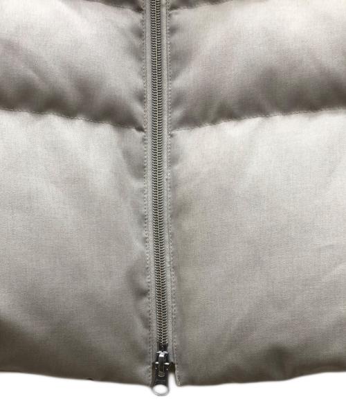 nano・universe（ナノ・ユニバース）nano・universe (ナノ・ユニバース) NISHIKAWA (ニシカワ) ダウンジャケット ベージュ サイズ:Ｍの古着・服飾アイテム