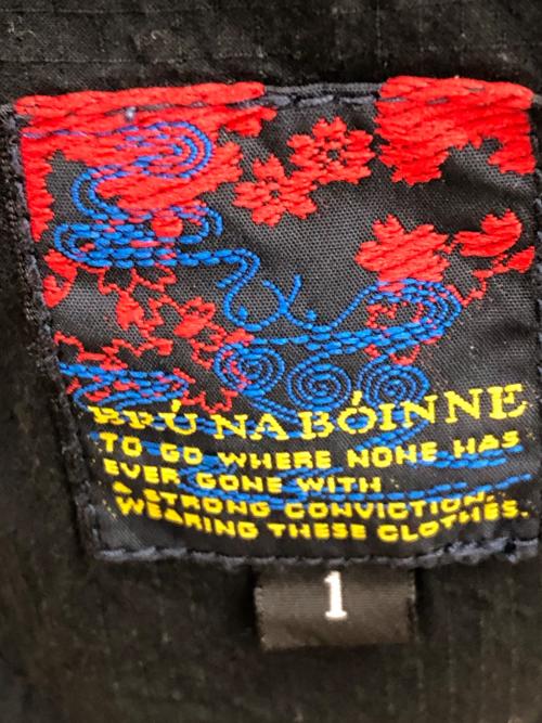 BRU NA BOINNE（ブルーナボイン）BRU NA BOINNE (ブルーナボイン) フーディーコート ブラック サイズ:FREEの古着・服飾アイテム