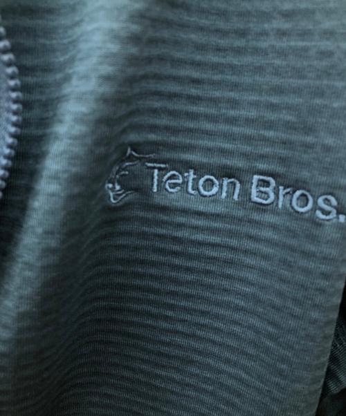 Teton Bros（ティートンブロス）Teton Bros (ティートンブロス) グラフェンジップフーディー ブルー サイズ:Mの古着・服飾アイテム