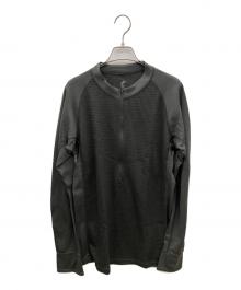 Teton Bros（ティートンブロス）の古着「アクシオハイブリッドティーネック」｜カーキ