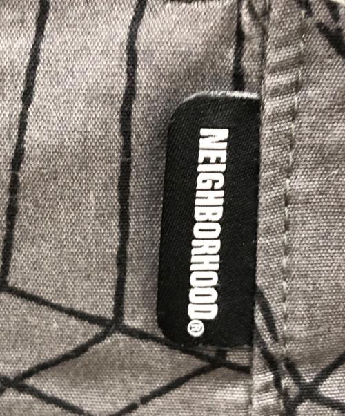 NEIGHBORHOOD（ネイバーフッド）NEIGHBORHOOD (ネイバーフッド) スパイダー　蜘蛛の巣柄 グレー×ブラック サイズ:Mの古着・服飾アイテム