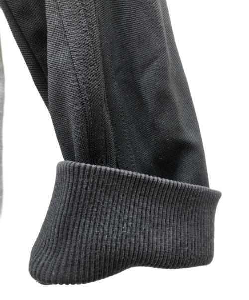 adidas（アディダス）adidas (アディダス) NEIGHBORHOOD (ネイバーフッド) ジップパーカー グレー×ブラック サイズ:Ｍの古着・服飾アイテム