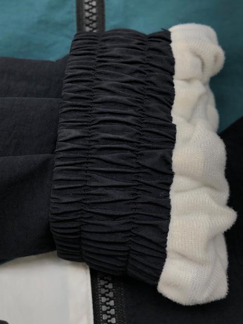 NEIGHBORHOOD（ネイバーフッド）NEIGHBORHOOD (ネイバーフッド) ナイロンジャケット グリーン×ブラック サイズ:Mの古着・服飾アイテム