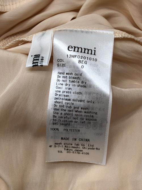 emmi atelier（エミアトリエ）emmi atelier (エミアトリエ) 長袖ワンピース　20SS ベージュの古着・服飾アイテム