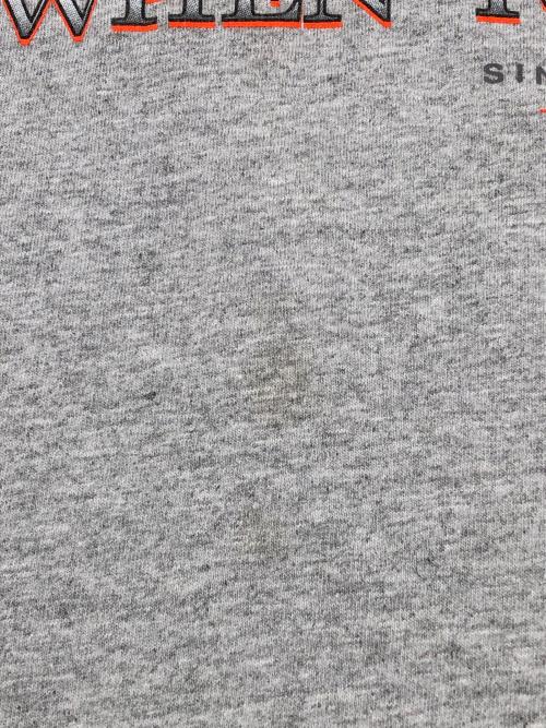 HARLEY-DAVIDSON（ハーレーダビッドソン）HARLEY-DAVIDSON (ハーレーダビッドソン) 00sロゴプリントTシャツ　コピーライト　2003年製 グレー サイズ:2XLの古着・服飾アイテム