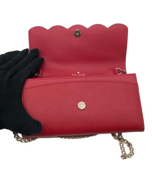 Kate Spade（ケイトスペード）Kate Spade (ケイトスペード) ショルダーウォレット レッド×ホワイトの古着・服飾アイテム