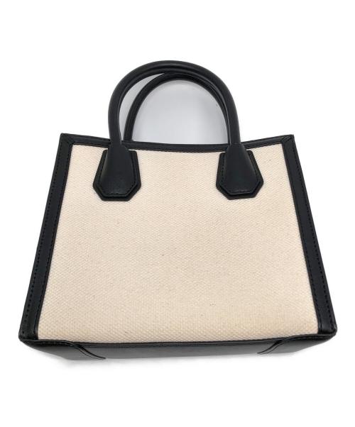 MICHAEL KORS（マイケル・コース）MICHAEL KORS (マイケル・コース) 	Mercer Medium Logo Embossed Cotton Canvas Crossbody Bag ホワイト×ブラックの古着・服飾アイテム