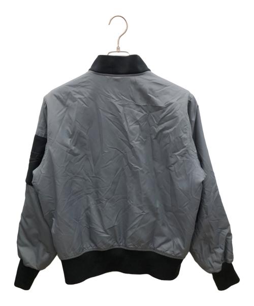 NIKE（ナイキ）NIKE (ナイキ) フィルエアマックスジャケット グレー×ブラック サイズ:Mの古着・服飾アイテム