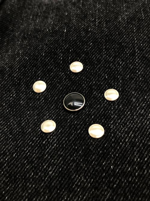 moussy（マウジー）moussy (マウジー) バギーデニムパンツ　2025年モデル ブラック サイズ:2 未使用品の古着・服飾アイテム