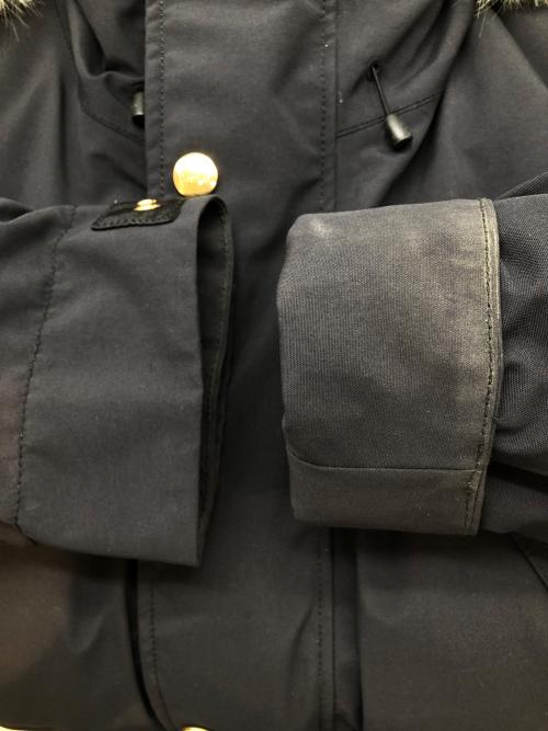 WOOLRICH（ウールリッチ）WOOLRICH (ウールリッチ) ダウンジャケット　SUPERIOR GTX ARCTIC DOWN PARKA ブラック サイズ:Sの古着・服飾アイテム