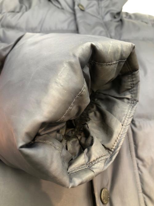 DESCENTE（デサント）DESCENTE (デサント) ダウンコート ネイビー サイズ:Lの古着・服飾アイテム