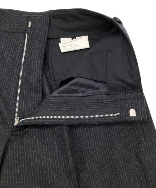 JUNYA WATANABE COMME des GARCONS（(ジュンヤワタナベ コムデギャルソン）JUNYA WATANABE COMME des GARCONS ((ジュンヤワタナベ コムデギャルソン) タックパンツ ブラック サイズ:Mの古着・服飾アイテム