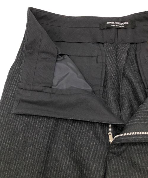JUNYA WATANABE COMME des GARCONS（(ジュンヤワタナベ コムデギャルソン）JUNYA WATANABE COMME des GARCONS ((ジュンヤワタナベ コムデギャルソン) タックパンツ ブラック サイズ:Mの古着・服飾アイテム