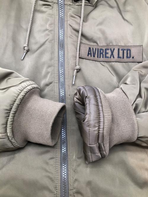 AVIREX（アヴィレックス）AVIREX (アヴィレックス) 中綿ジャケット カーキ サイズ:Mの古着・服飾アイテム