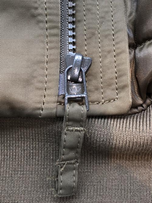 AVIREX（アヴィレックス）AVIREX (アヴィレックス) 中綿ジャケット カーキ サイズ:Mの古着・服飾アイテム