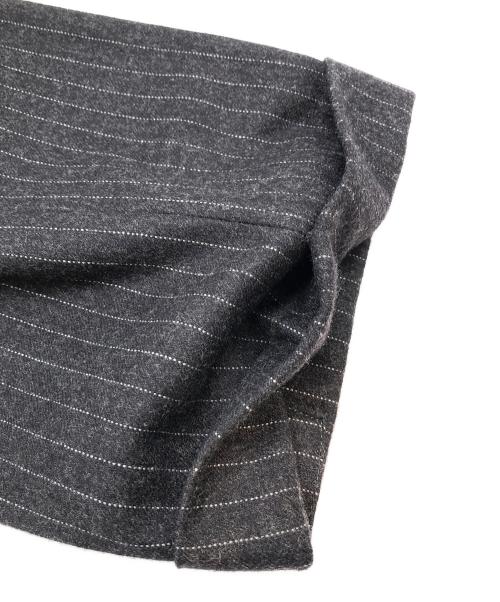 SHIPS（シップス）SHIPS (シップス) セットアップスーツ　FOX all wool doth グレー×ホワイト サイズ:46の古着・服飾アイテム