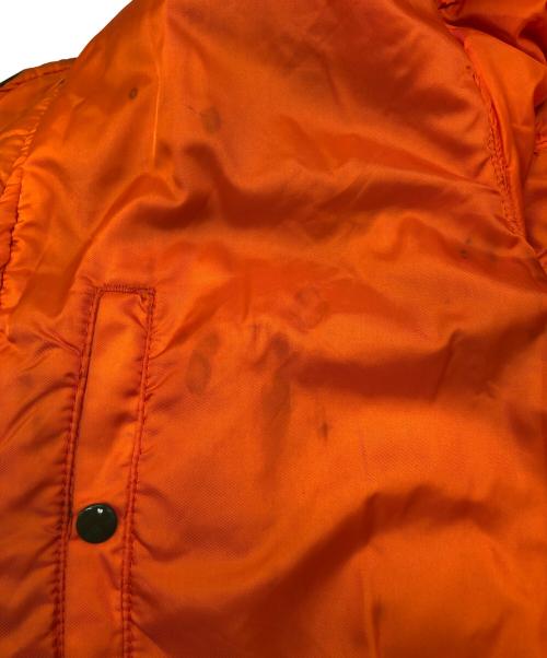ALPHA INDUSTRIES（アルファインダストリーズ）ALPHA INDUSTRIES (アルファインダストリーズ) MA-1ジャケット　ストック:0615-00-573-8335 カーキ×オレンジ サイズ:XLの古着・服飾アイテム