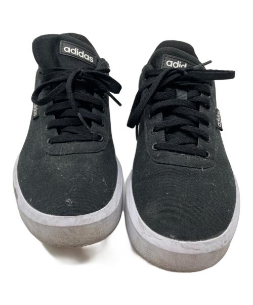 adidas（アディダス）adidas (アディダス) スニーカー ホワイト×ブラック サイズ:23.5の古着・服飾アイテム