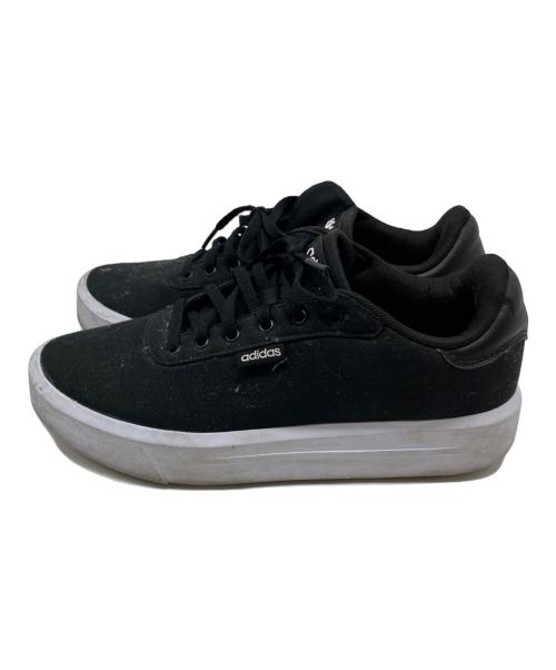 adidas（アディダス）adidas (アディダス) スニーカー ホワイト×ブラック サイズ:23.5の古着・服飾アイテム