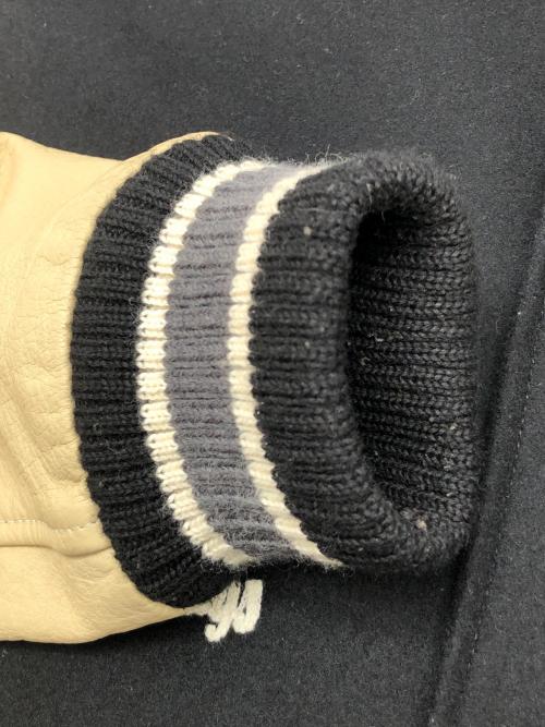 JKPD（ジャンキーパラダイス）JKPD (ジャンキーパラダイス) 袖レザースタジャン ブラック×ベージュ サイズ:Ｍの古着・服飾アイテム