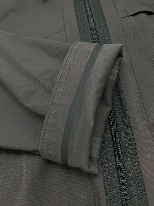 HAGLOFS（ホグロフス）HAGLOFS (ホグロフス) シェルジャケット グレー サイズ:XSの古着・服飾アイテム