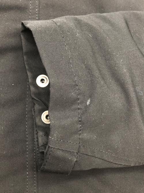 ROARK REVIVAL（ロアークリバイバル）ROARK REVIVAL (ロアークリバイバル) コーチジャケット　HOODED COACHES JACKET ブラック×ホワイト サイズ:Ｍの古着・服飾アイテム