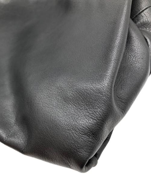 kawa-kawa（カワカワ）kawa-kawa (カワカワ) hatome  ブラックの古着・服飾アイテム