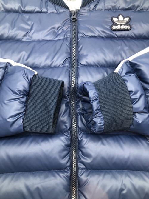 adidas（アディダス）adidas (アディダス) ダウンジャケット ネイビーの古着・服飾アイテム